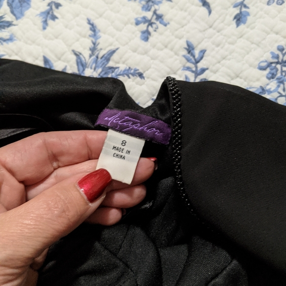 Black Sequined and Beaded Dress size 8 - Picture 12 of 15